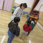 一人ずつ頭をパクっとしてもらうよ！