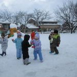 雪遊び、楽しいね💕