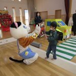 みーちゃんとハイタッチ!